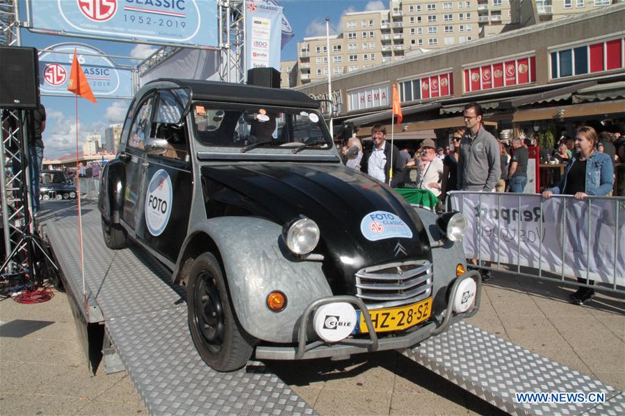 THE NETHERLANDS-THE HAGUE-CLASSIC CARS-RALLY