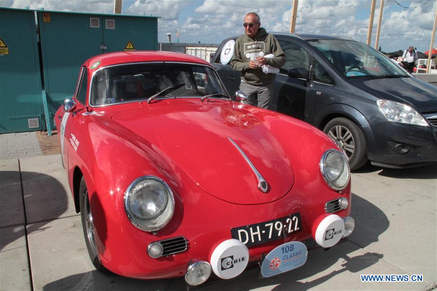 THE NETHERLANDS-THE HAGUE-CLASSIC CARS-RALLY