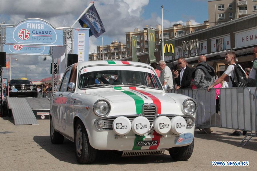 THE NETHERLANDS-THE HAGUE-CLASSIC CARS-RALLY
