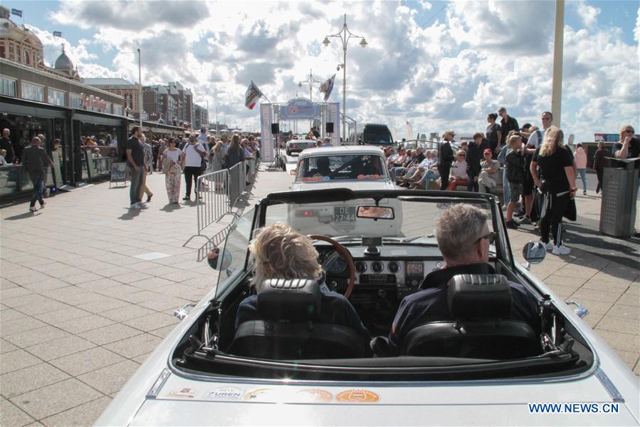 THE NETHERLANDS-THE HAGUE-CLASSIC CARS-RALLY