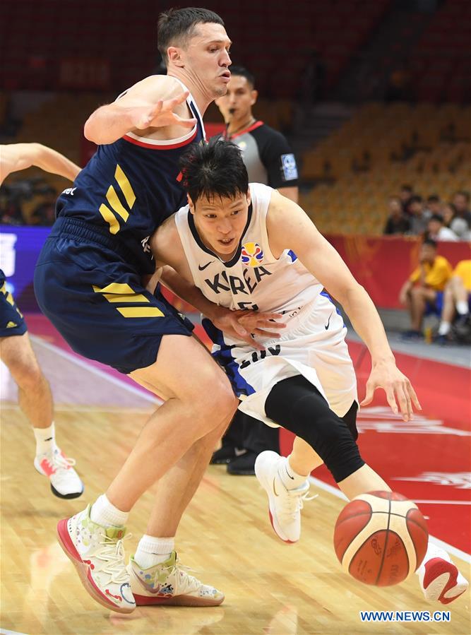 (SP)CHINA-WUHAN-BASKETBALL-FIBA WORLD CUP-GROUP B-KOR VS RUS (CN)