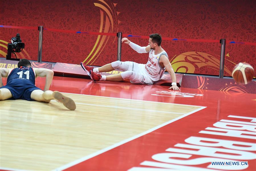 (SP)CHINA-FOSHAN-BASKETBALL-FIBA WORLD CUP-GROUP I-POL VS RUS (CN)