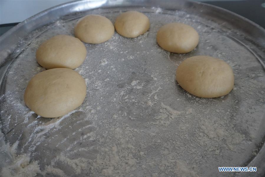 YEMEN-SANAA-YEMENI SWEET DISH-BINT AL-SAHN