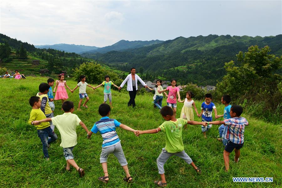 (FOCUS) CHINA-GUIZHOU-QIANDONGNAN-RURAL SCHOOL-TEACHER (CN)