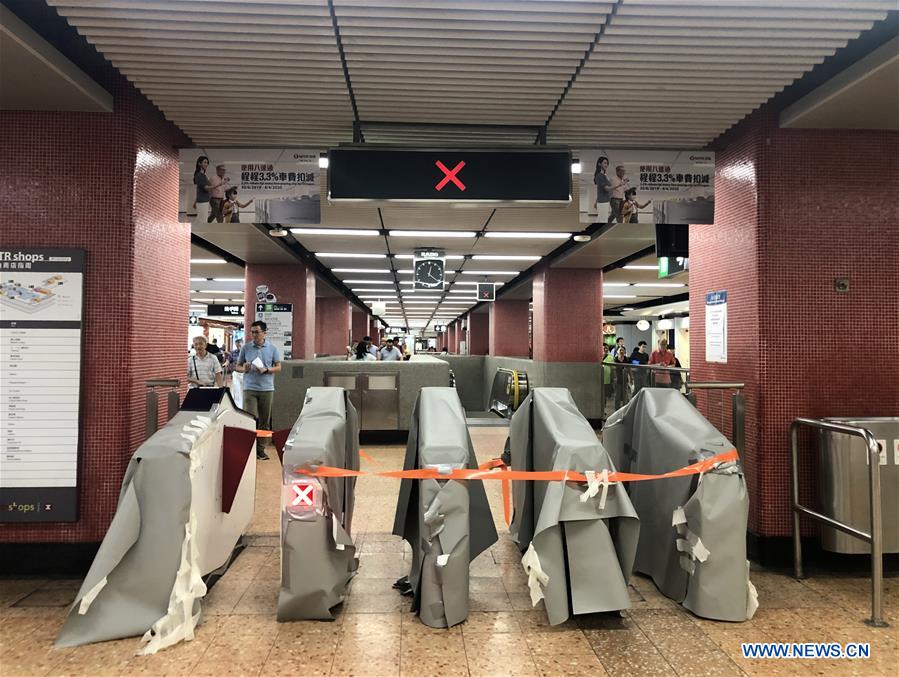 CHINA-HONG KONG-UNREST-MTR-STATIONS-VANDALISM (CN)