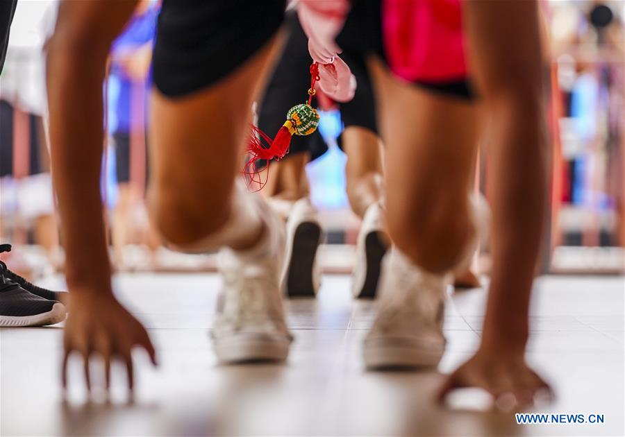 (SP)CHINA-ZHENGZHOU-NATIONAL TRADITIONAL GAMES OF ETHNIC MINORITIES-YAJIA(CN)