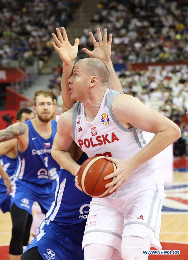 (SP)CHINA-SHANGHAI-BASKETBALL-FIBA WORLD CUP-CLASSIFICAITON GAMES 5-8-POL VS CZE(CN)