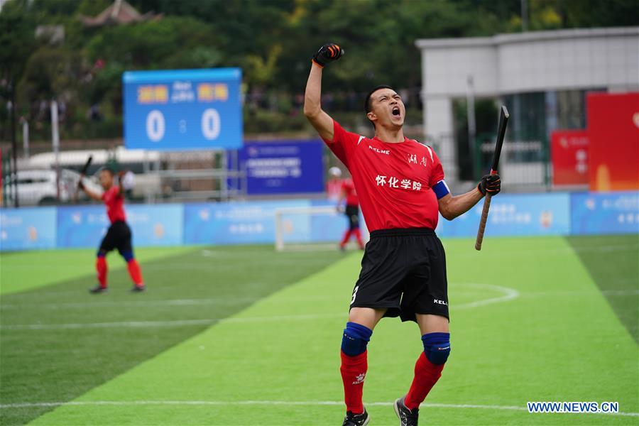 (SP)CHINA-ZHENGZHOU-NATIONAL TRADITIONAL GAMES OF ETHNIC MINORITIES-WOOD BALL(CN)