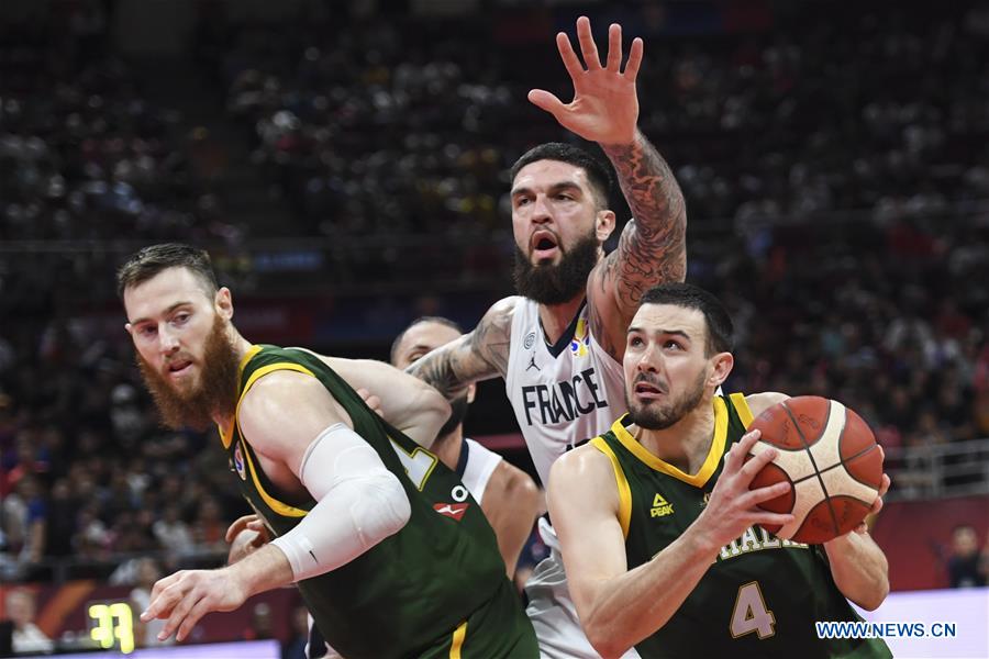 (SP)CHINA-BEIJING-BASKETBALL-FIBA WORLD CUP-FRA VS AUS (CN)
