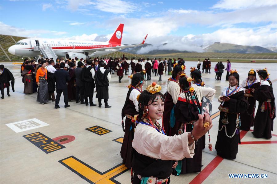 CHINA-SICHUAN-GARZE-HIGH ALTITUDE AIRPORT-OPENING (CN)