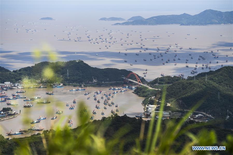 XINHUA PHOTOS OF THE DAY