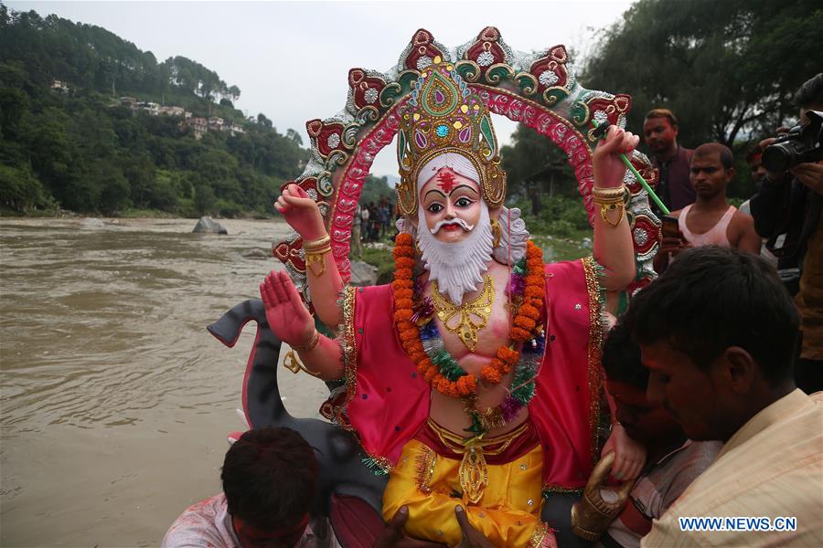 NEPAL-KATHMANDU-FESTIVAL-VISHWAKARMA