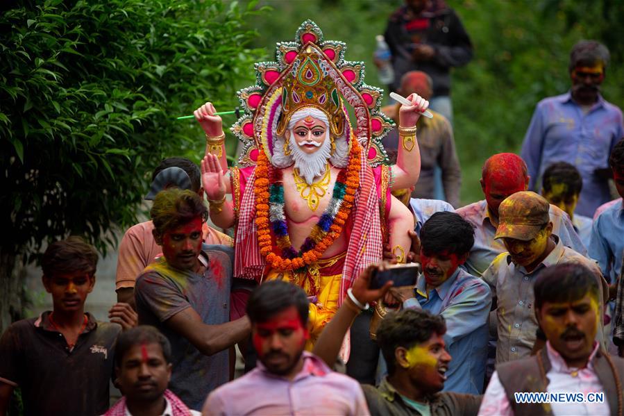 NEPAL-KATHMANDU-FESTIVAL-VISHWAKARMA