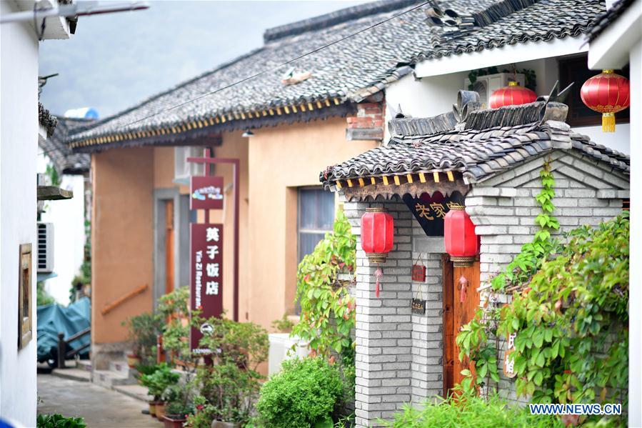 CHINA-HENAN-XINXIAN-TIANPUDAWAN-MAKERS TOWN