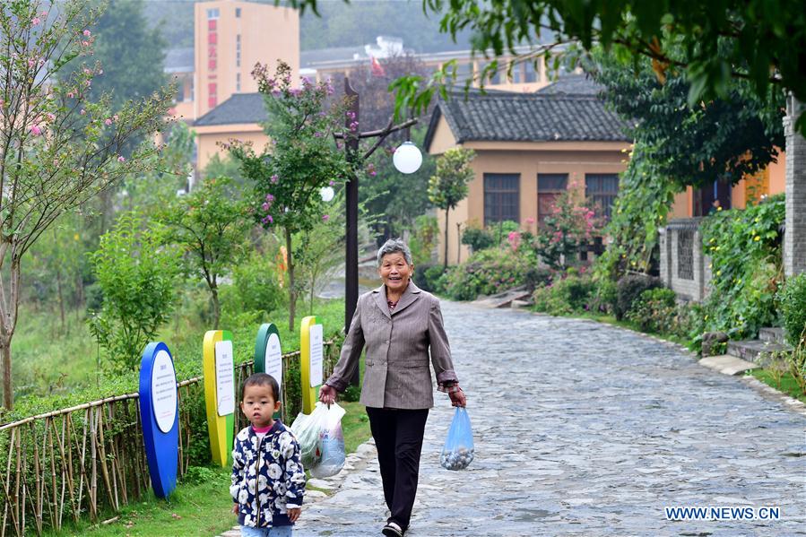 CHINA-HENAN-XINXIAN-TIANPUDAWAN-MAKERS TOWN