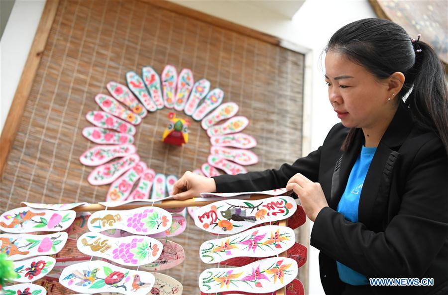 CHINA-HENAN-XINXIAN-TIANPUDAWAN-MAKERS TOWN