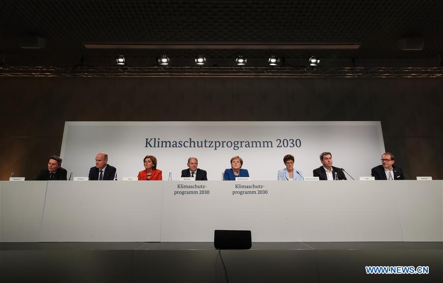 GERMANY-BERLIN-CLIMATE-GOVERNMENT-PRESS CONFERENCE