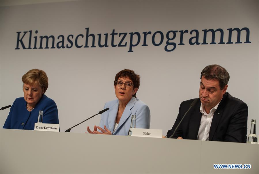 GERMANY-BERLIN-CLIMATE-GOVERNMENT-PRESS CONFERENCE