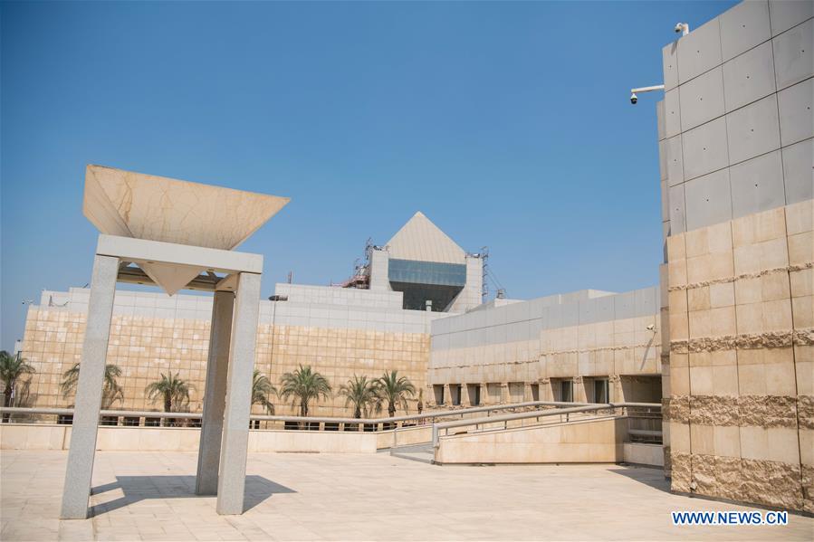 EGYPT-CAIRO-SARCOPHAGI-MUMMIES-UNPACKING