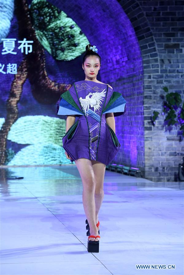 CHINA-CHONGQING-FASHION SHOW-ZHANG YICHAO(CN)