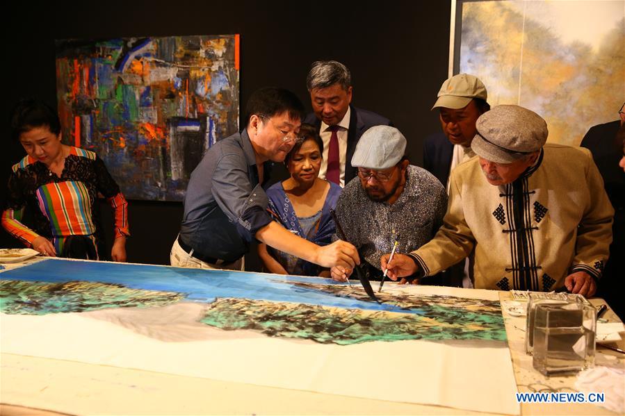 PHILIPPINES-MANILA-PAINTING EXHIBITION