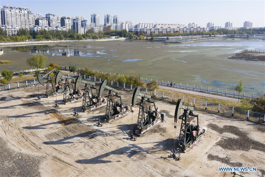 Daqing Oilfield China's largest oil production base China Minutes