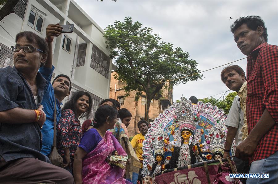INDIA-KOLKATA-DURGA-TRANSPORT