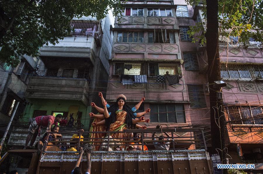 INDIA-KOLKATA-DURGA-TRANSPORT