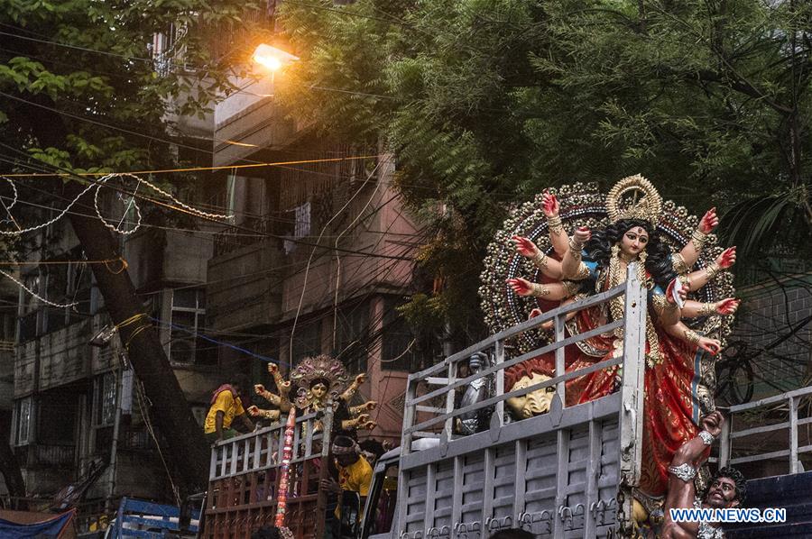 INDIA-KOLKATA-DURGA-TRANSPORT