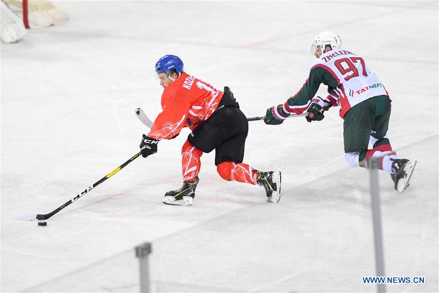 (SP)CHINA-JILIN-ICE HOCKEY-SILK ROAD SUPREME HOCKEY LEAGUE-TSEN TOU VS BARS