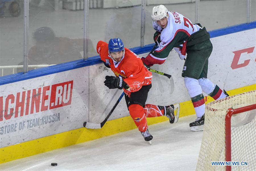 (SP)CHINA-JILIN-ICE HOCKEY-SILK ROAD SUPREME HOCKEY LEAGUE-TSEN TOU VS BARS