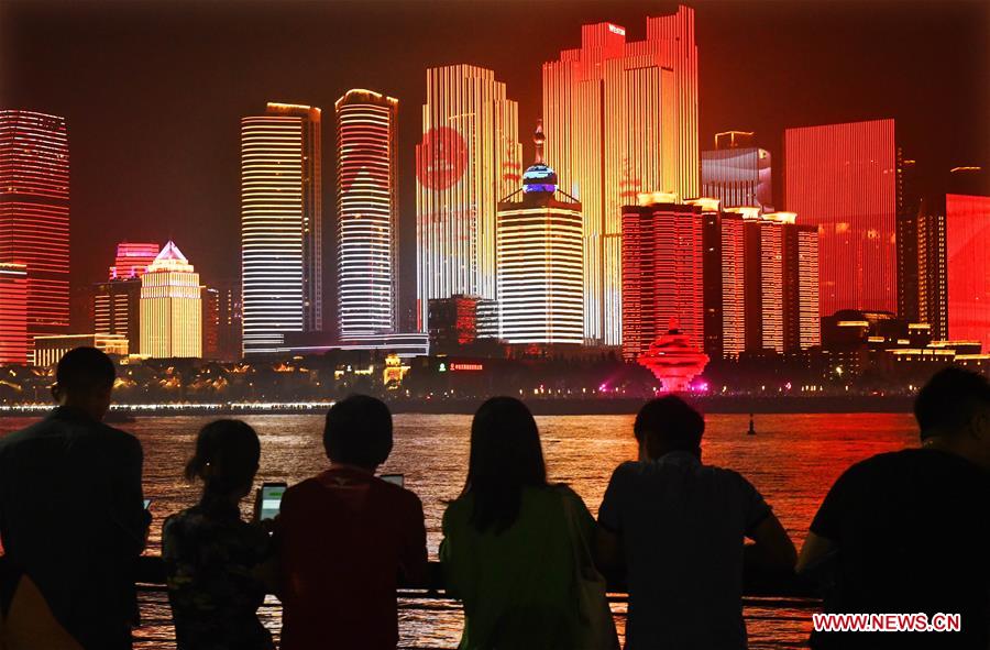 CHINA-QINGDAO-NATIONAL DAY-LIGHT SHOW (CN)