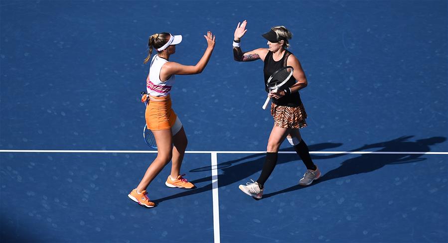 (SP)CHINA-BEIJING-TENNIS-CHINA OPEN-SEMIFINAL-WOMEN'S DOUBLES(CN)