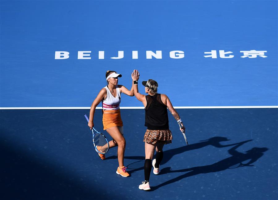 (SP)CHINA-BEIJING-TENNIS-CHINA OPEN-SEMIFINAL-WOMEN'S DOUBLES(CN)