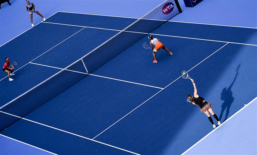 (SP)CHINA-BEIJING-TENNIS-CHINA OPEN-SEMIFINAL-WOMEN'S DOUBLES(CN)