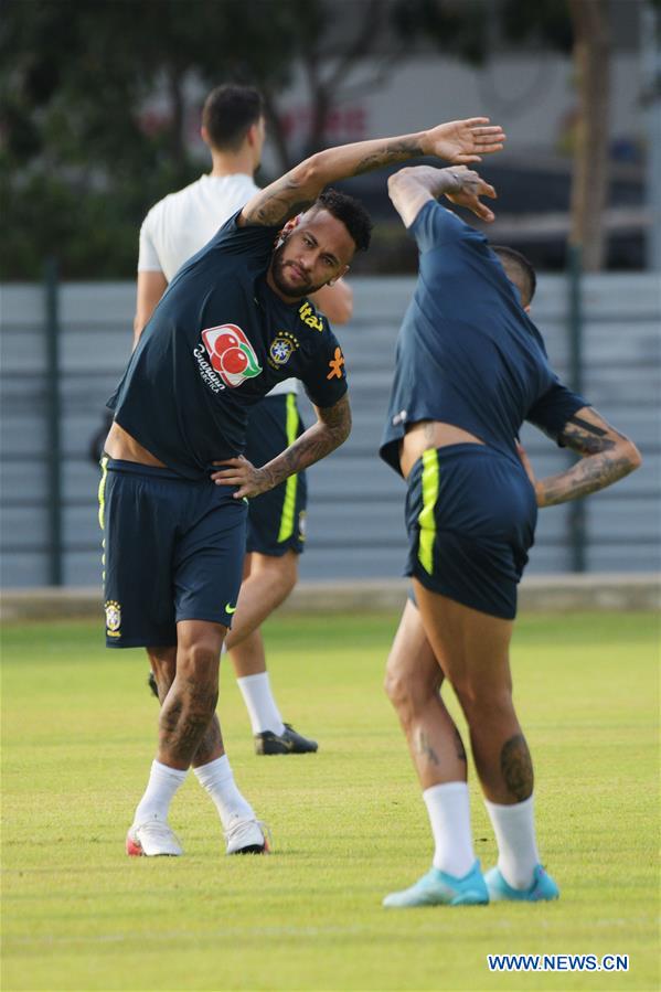 (SP)SINGAPORE-SOCCER-FRANDLY MATCH-TRAINING