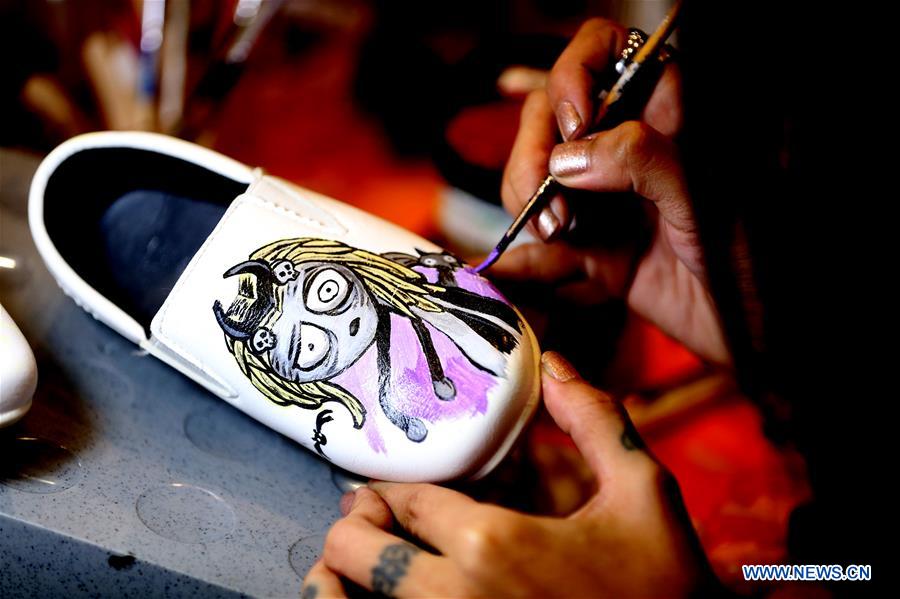 MYANMAR-YANGON-YOUTH-ARTIST