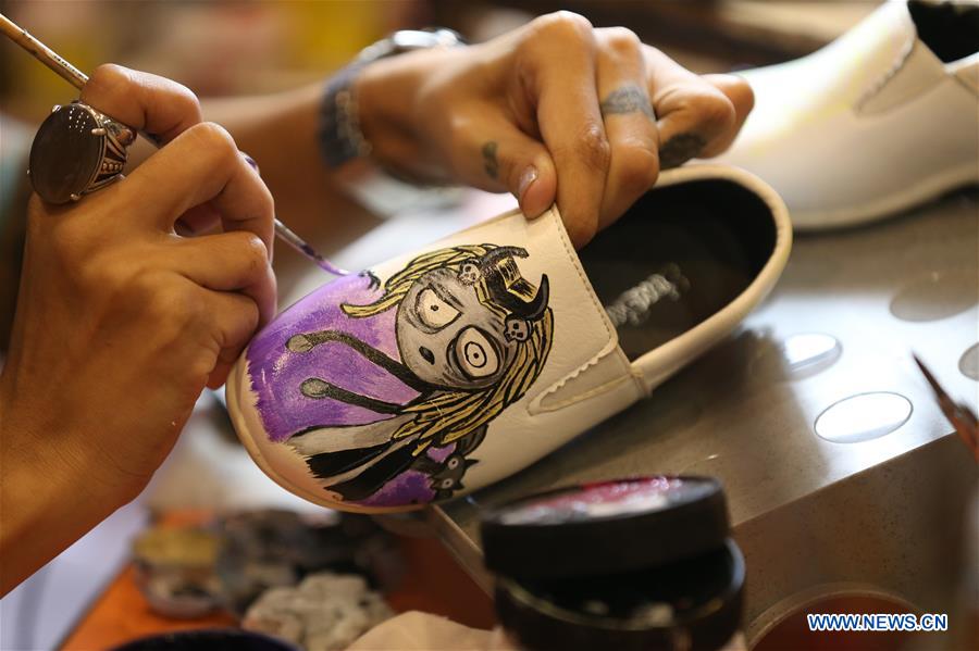 MYANMAR-YANGON-YOUTH-ARTIST