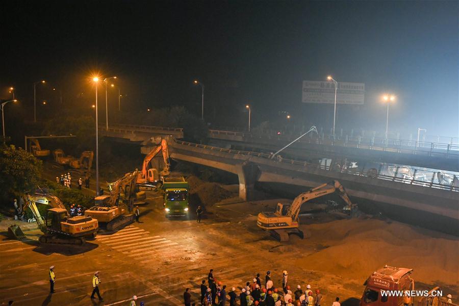 (SPOT NEWS)CHINA-JIANGSU-WUXI-OVERPASS-COLLAPSE(CN)