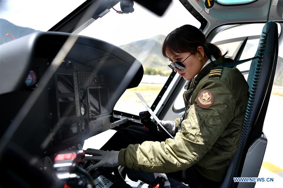 (InTibet)CHINA-TIBET-FEMALE PILOT (CN)