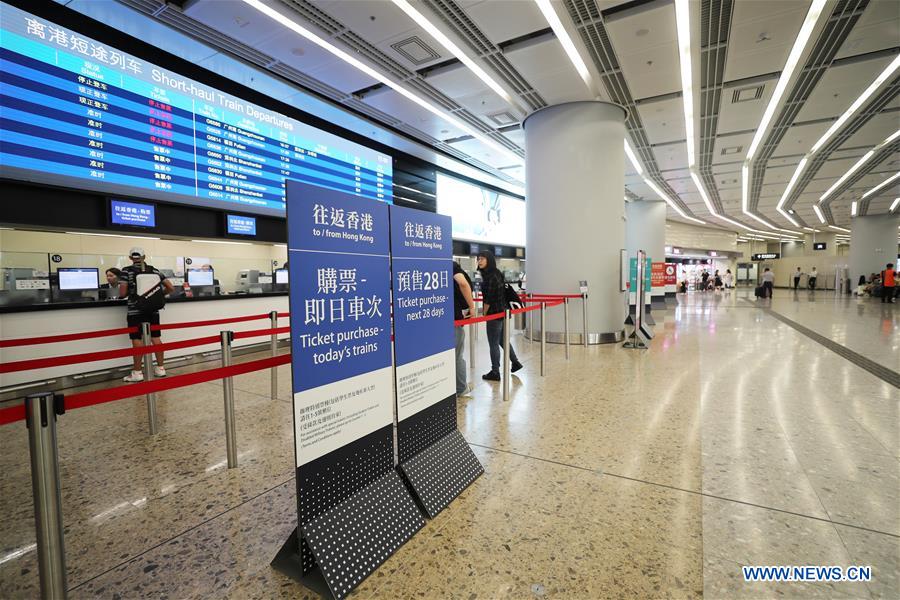 CHINA-HONG KONG-SLUMP-ECONOMY(CN)