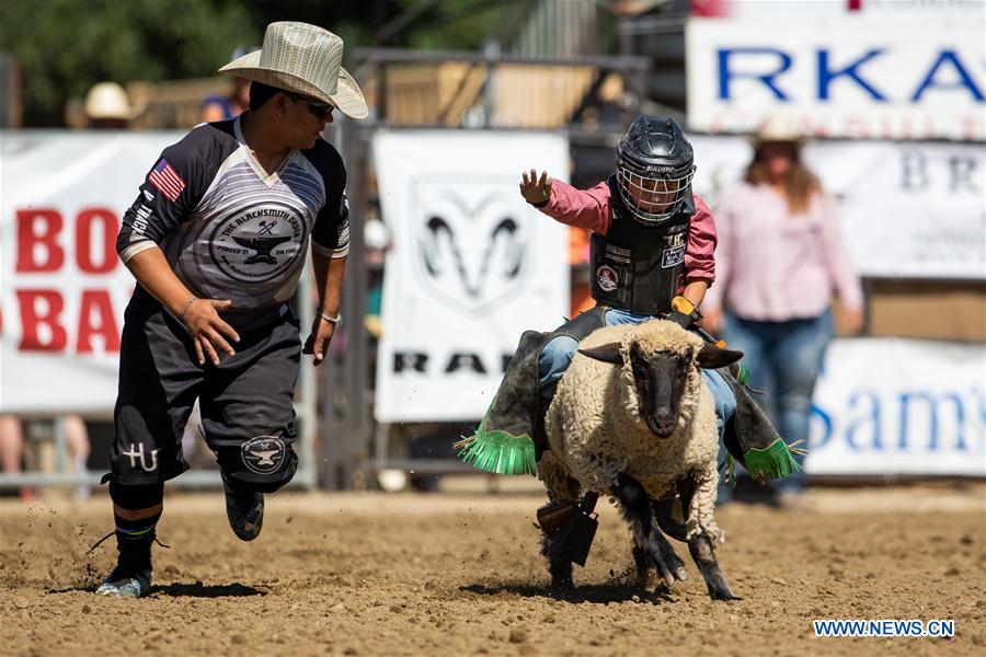 (SP)U.S.-LOS ANGELES-SAN DIMAS-PRO RODEO