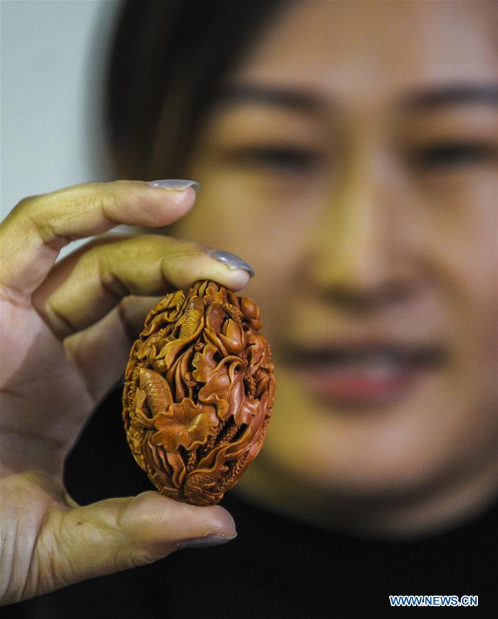 CHINA-HEBEI-FRUIT PIT-CARVING (CN)