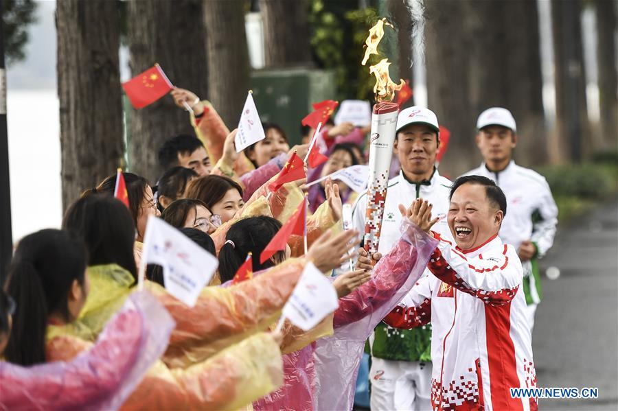 (SP)CHINA-WUHAN-7TH MILITARY WORLD GAMES-TORCH RELAY 