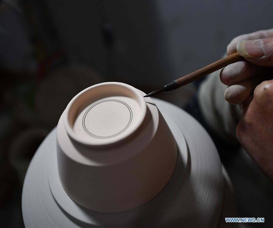 (MASTEROFCRAFTS)CHINA-JIANGXI-JINGDEZHEN-EGG SHELL PORCELAIN MAKERS (CN)