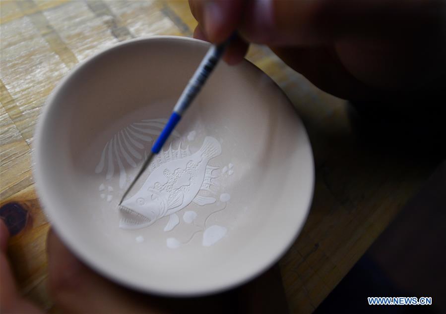(MASTEROFCRAFTS)CHINA-JIANGXI-JINGDEZHEN-EGG SHELL PORCELAIN MAKERS (CN)