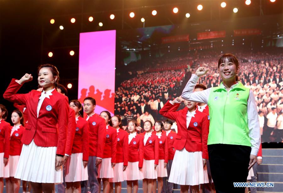 Over 5,800 Volunteers Go on Duty for Second CIIE