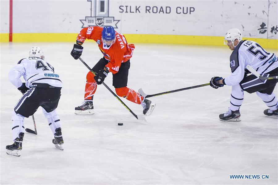 (SP)CHINA-JILIN-ICE HOCKEY-SILK ROAD SUPREME HOCKEY LEAGUE-TSEN TOU VS RUBIN