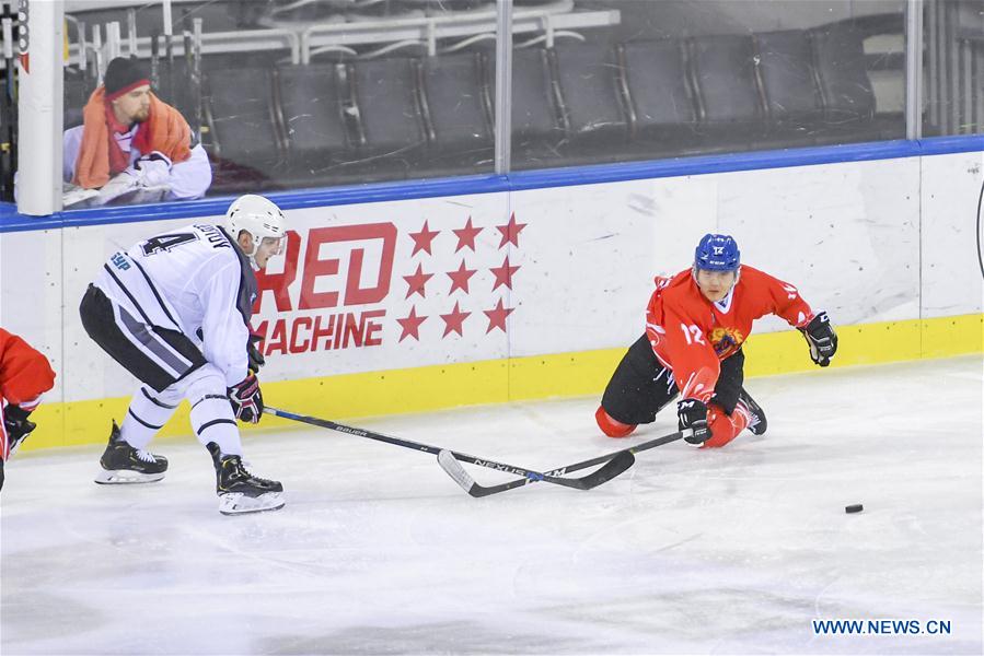 (SP)CHINA-JILIN-ICE HOCKEY-SILK ROAD SUPREME HOCKEY LEAGUE-TSEN TOU VS RUBIN