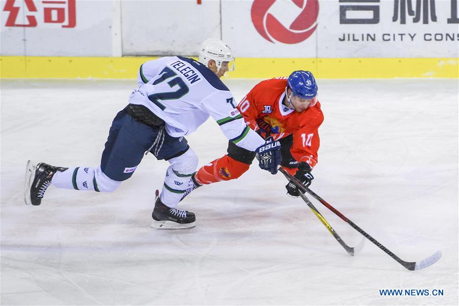 (SP)CHINA-JILIN-ICE HOCKEY-SILK ROAD SUPREME HOCKEY LEAGUE-TSEN TOU VS UGRA (CN)